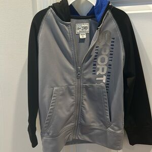 Lightweight hooded jacket